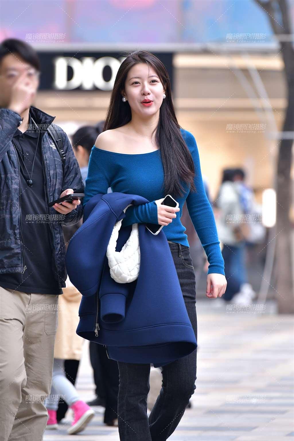 图片[4]-红嘴唇甜美牛仔裤美女-流行馆