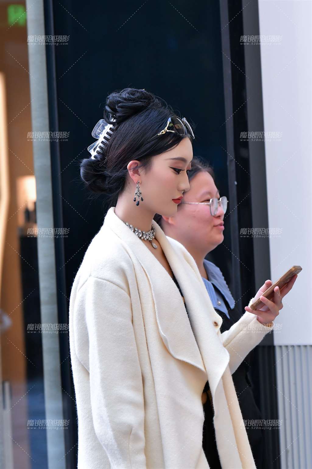 图片[5]-高挑黑色热裤美女-流行馆