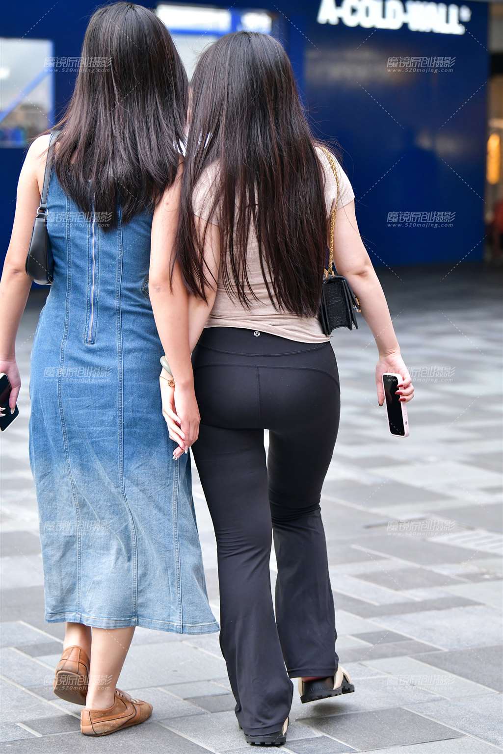 图片[3]-微丰腴黑紧身裤美女-流行馆