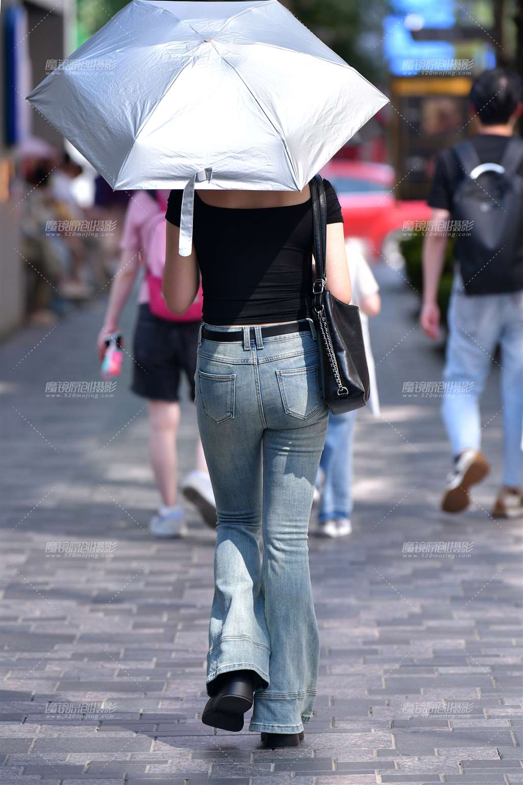 图片[2]-长腿牛仔裤美女-流行馆