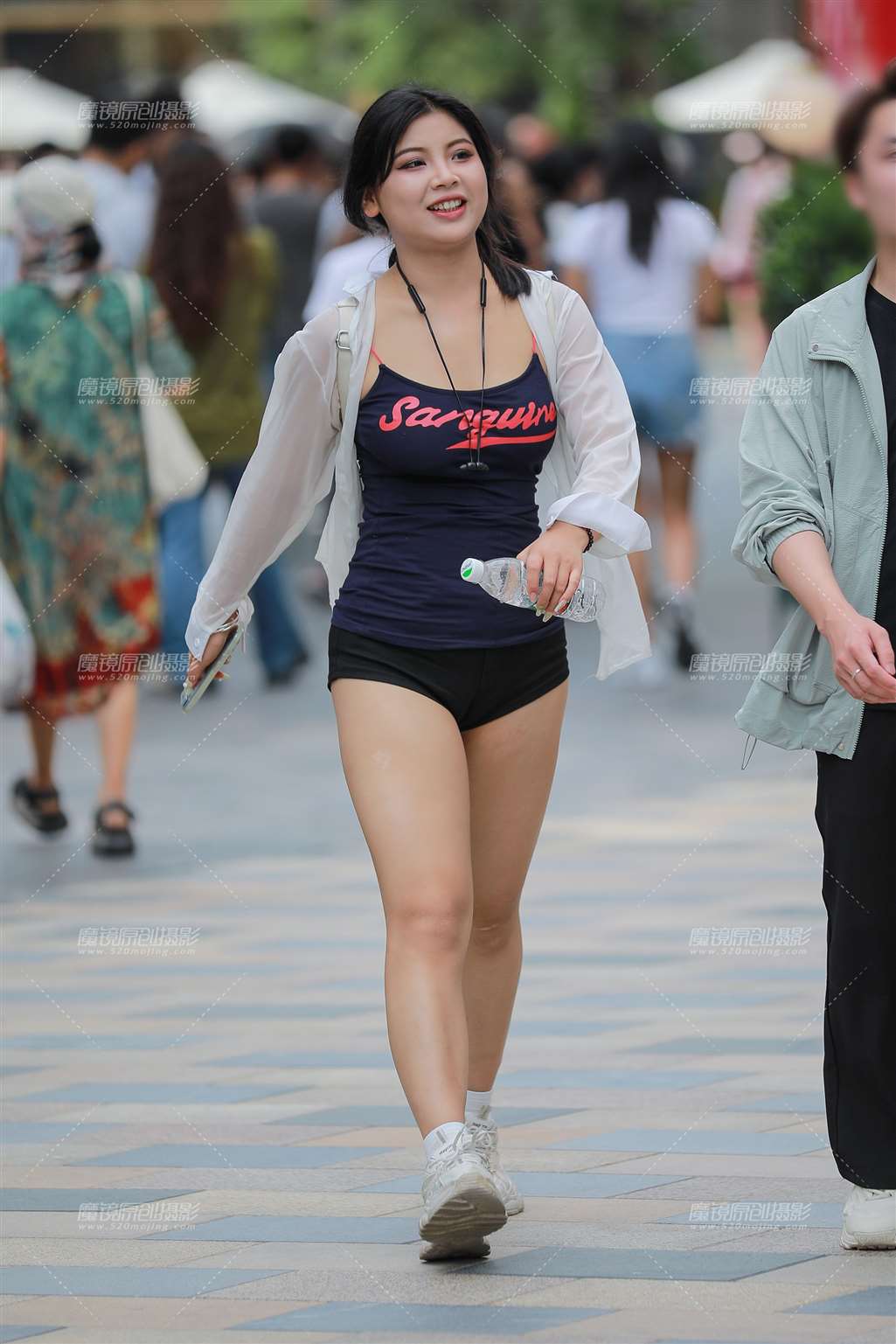 图片[4]-黑色热裤女友-流行馆
