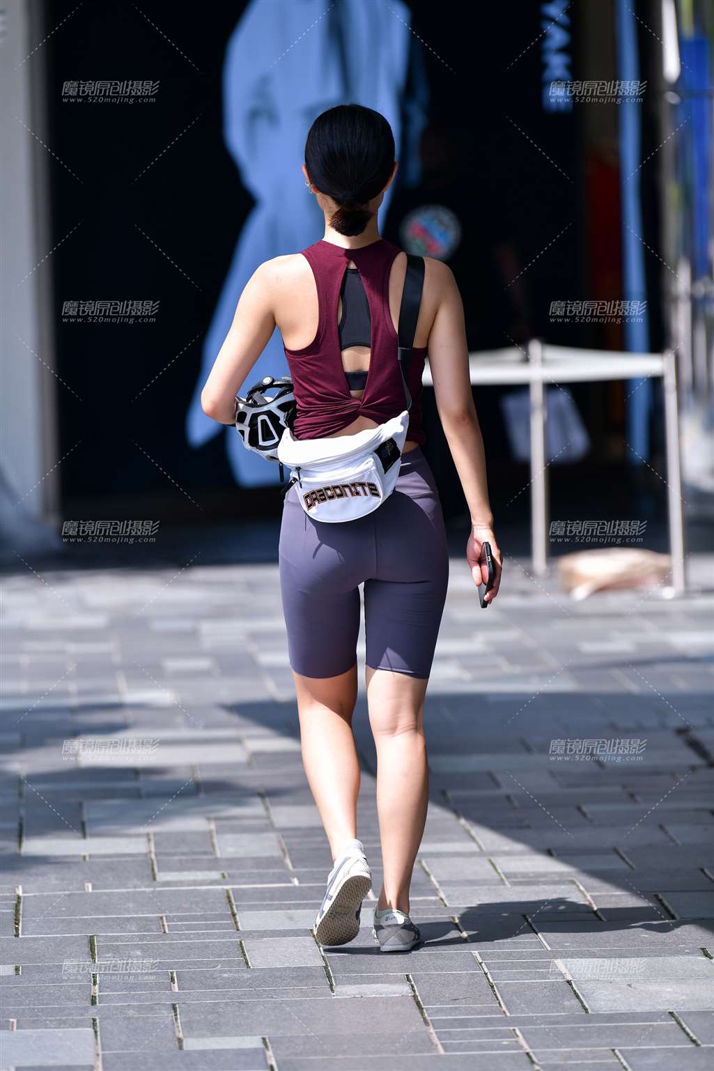 图片[2]-健康五分紧身裤美女-流行馆