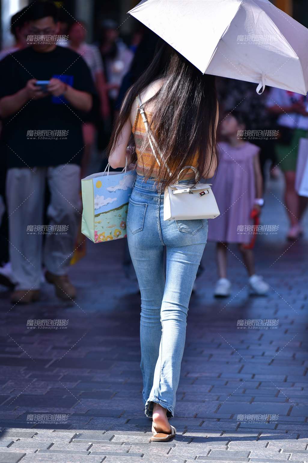 图片[2]-漂亮牛仔裤美女-流行馆