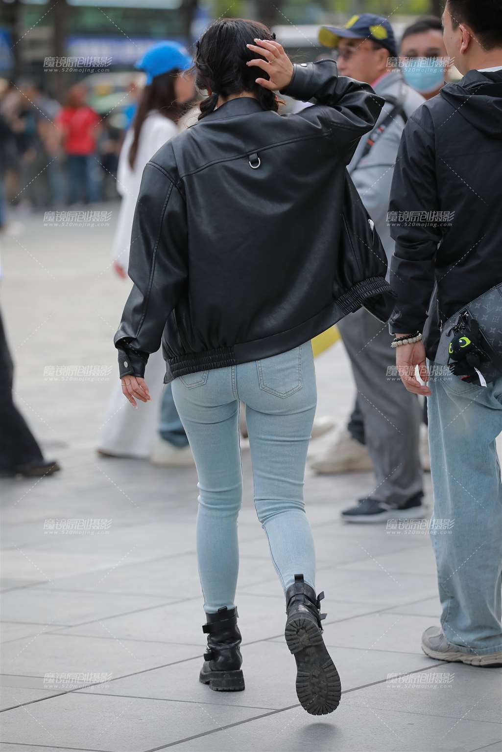 图片[2]-浅蓝牛仔裤女友-流行馆