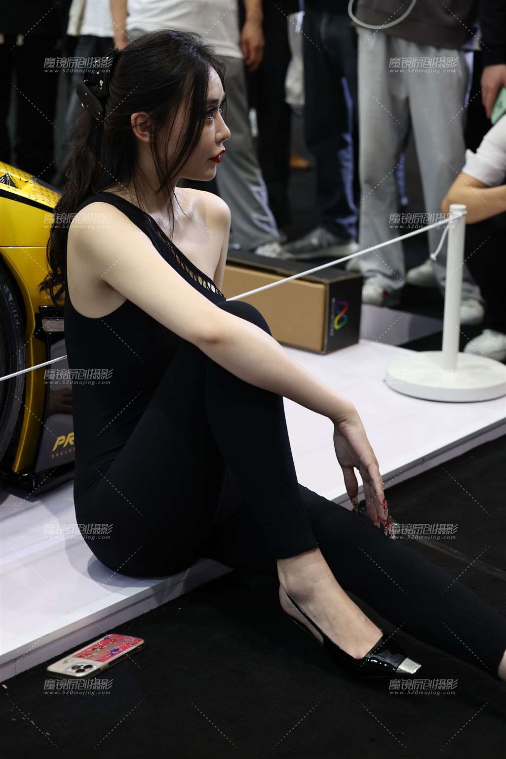 图片[4]-20250301紧身黑裤妹子-流行馆