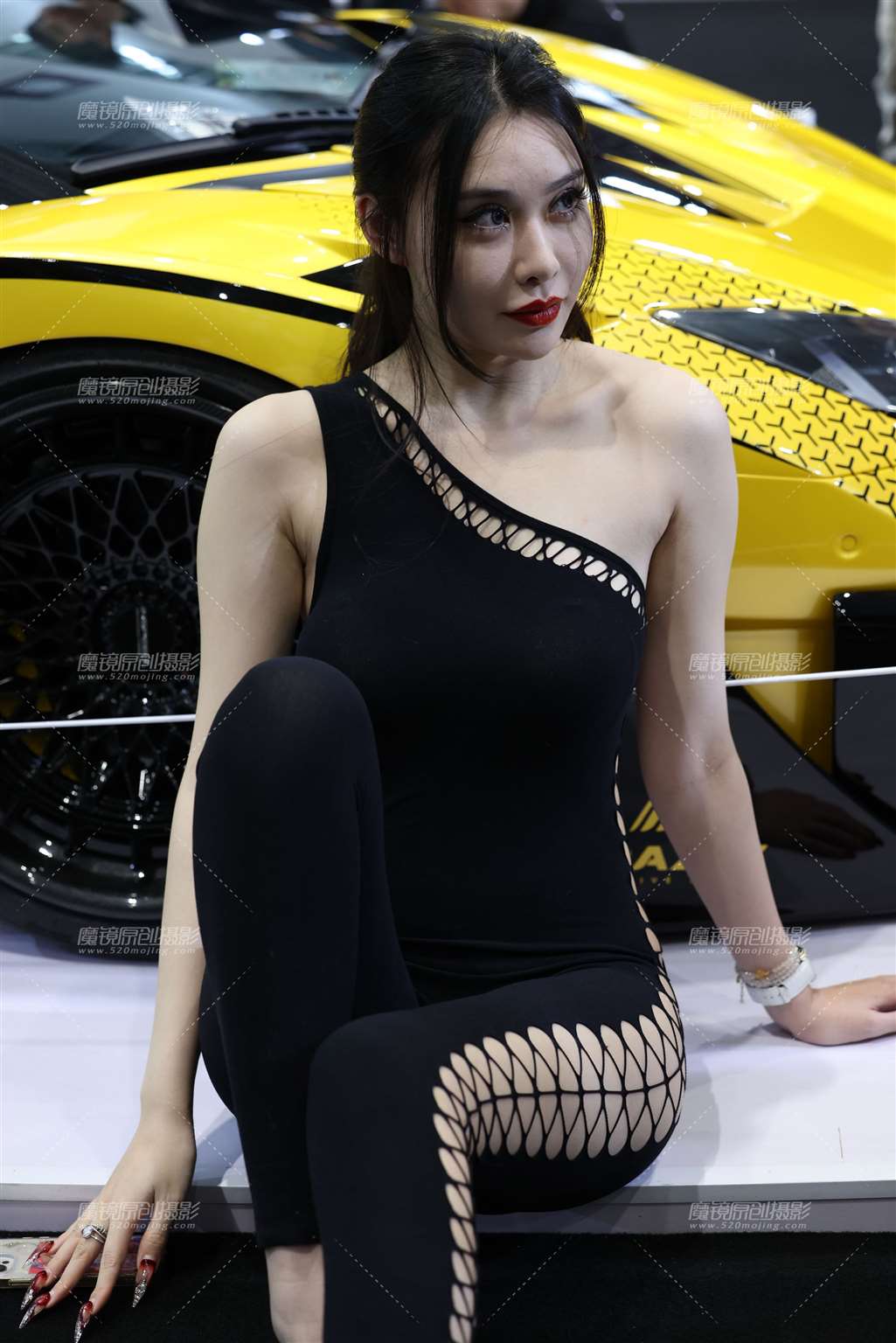 图片[3]-20250301紧身黑裤妹子-流行馆