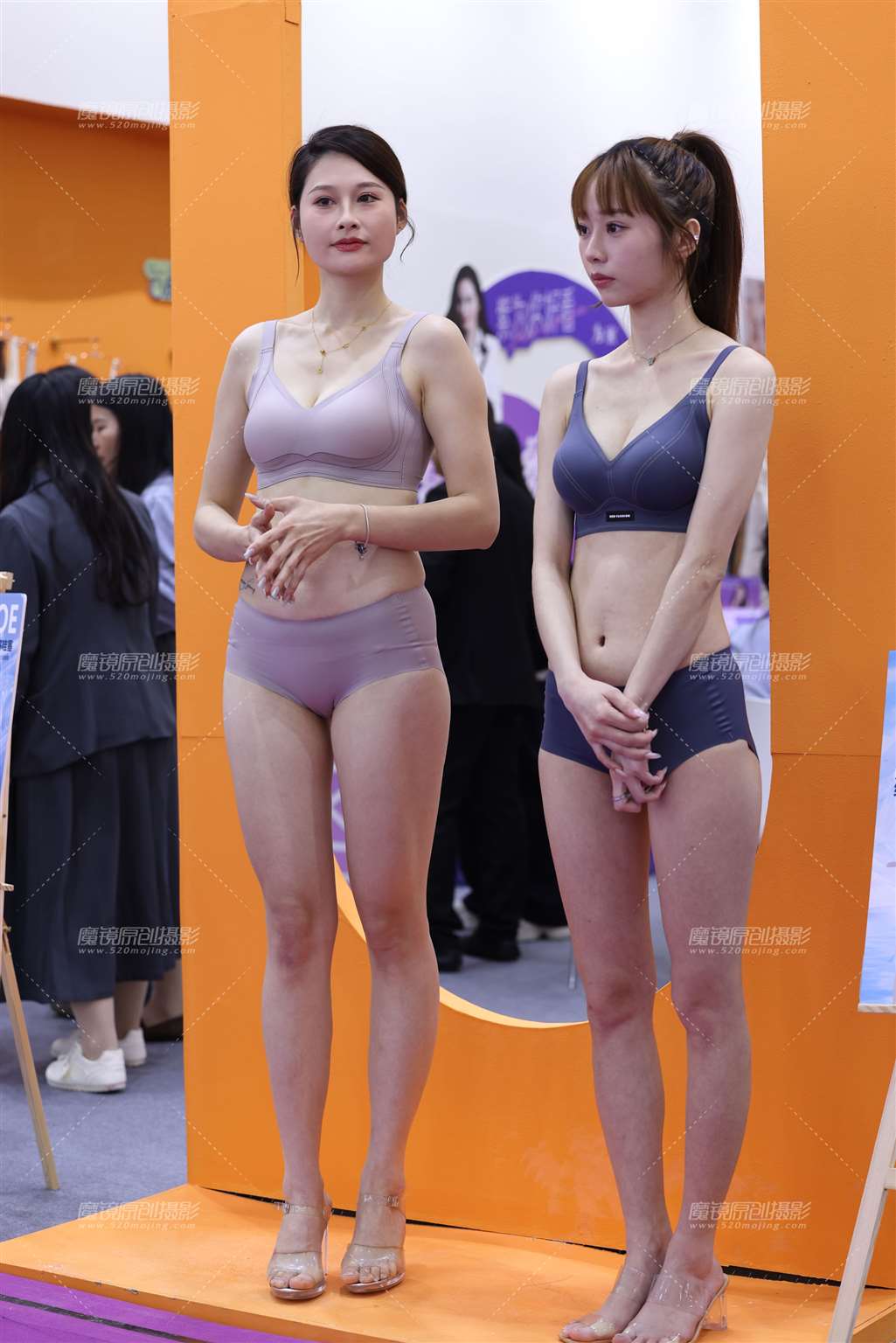 图片[4]-20250318两个内衣模特-流行馆