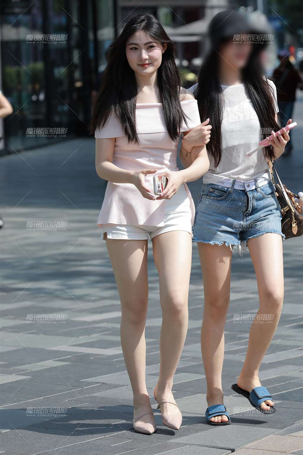 图片[3]-白色热裤美女-流行馆