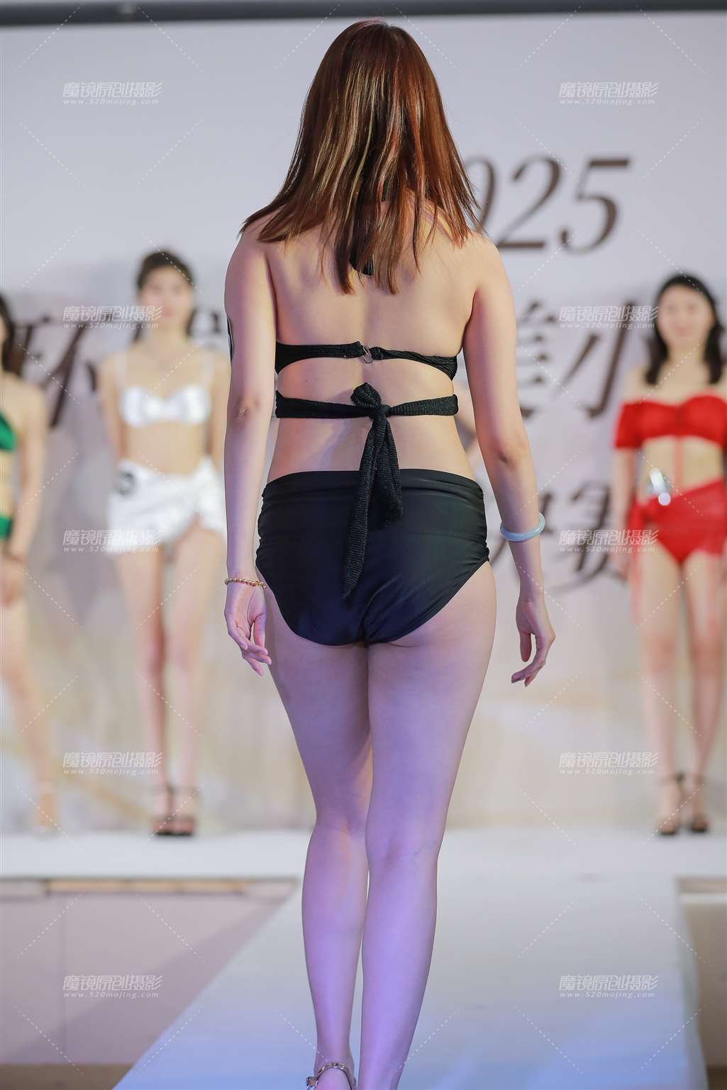 图片[2]-黑色泳装-流行馆