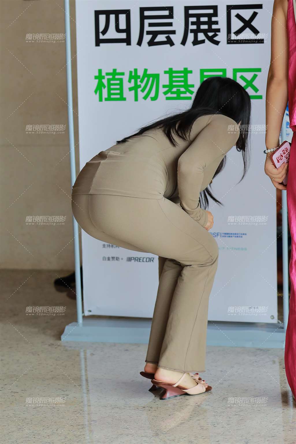 图片[5]-紧身裤美女-流行馆