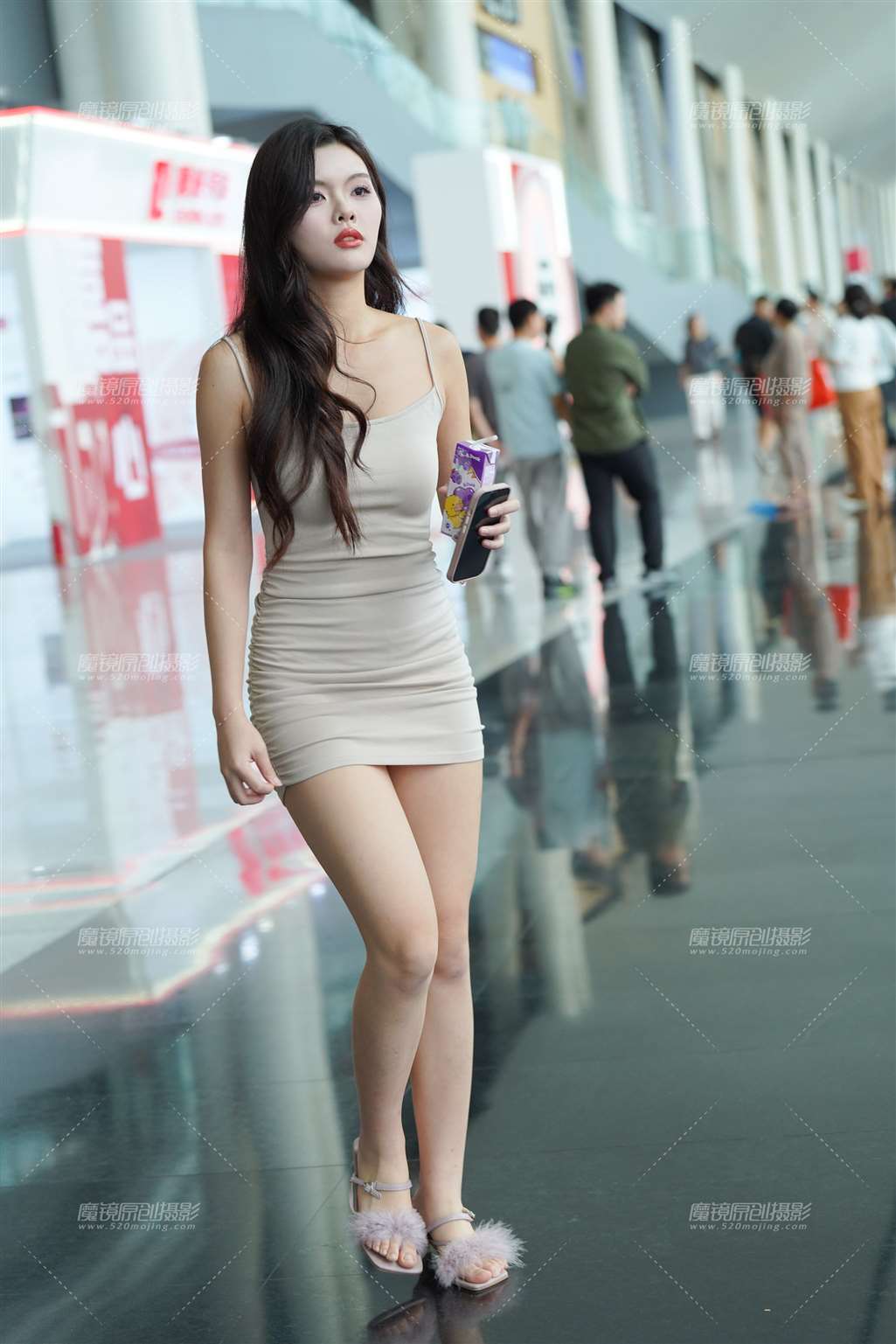包臀裙美女-流行馆