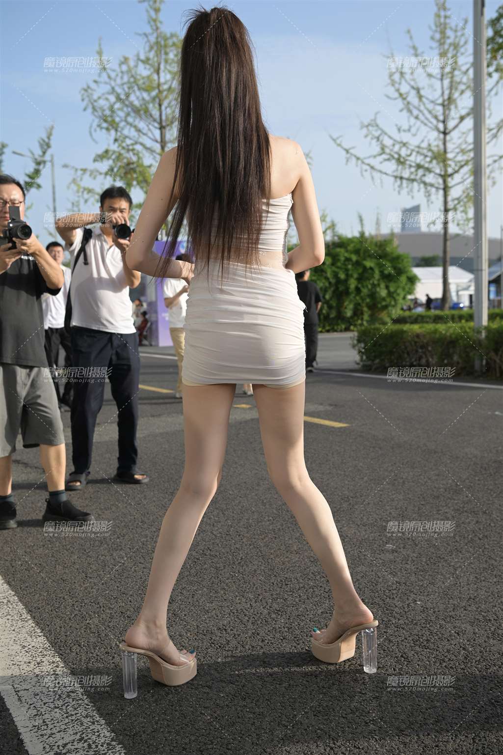 图片[2]-白嫩大长腿-流行馆