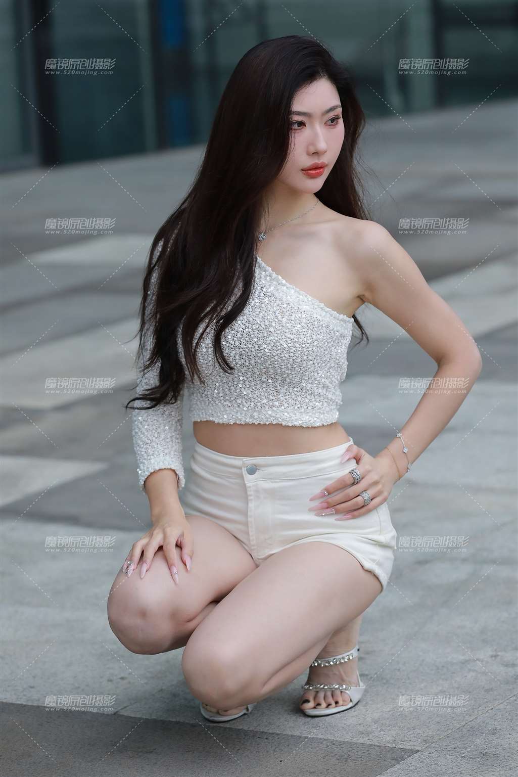 图片[4]-白热裤长腿美女-流行馆