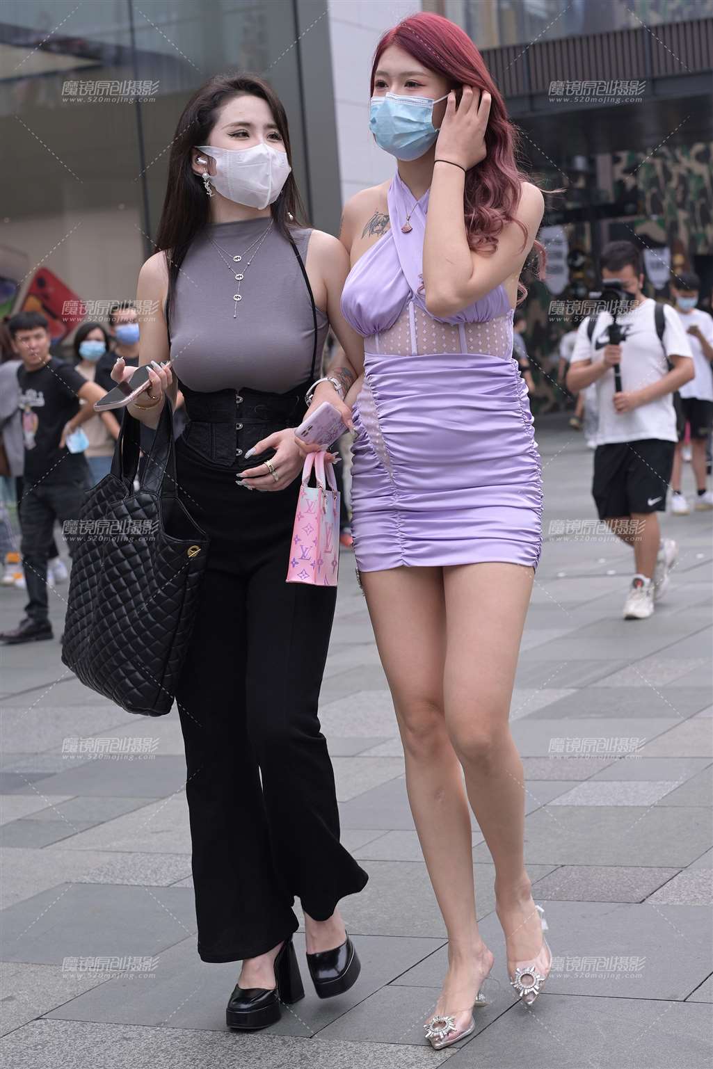 闺蜜二人行 29P-流行馆