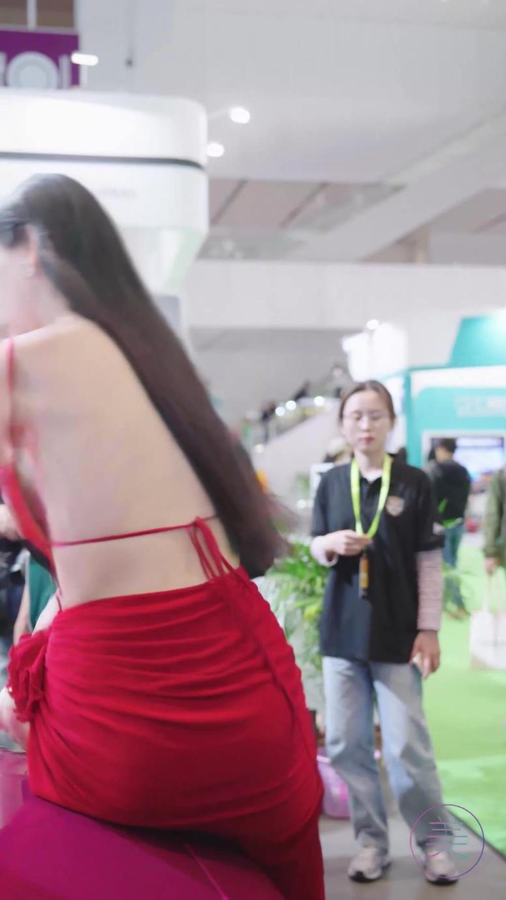 图片[1]-2024 深圳改装车展 Auto Salon 车模抖音网红  49 20P-流行馆